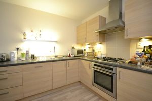 Kitchen- click for photo gallery